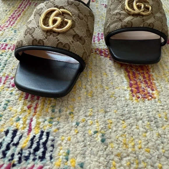 Gucci Women's Tan GG Logo Mules with Gold Accent - Picture 4 of 13